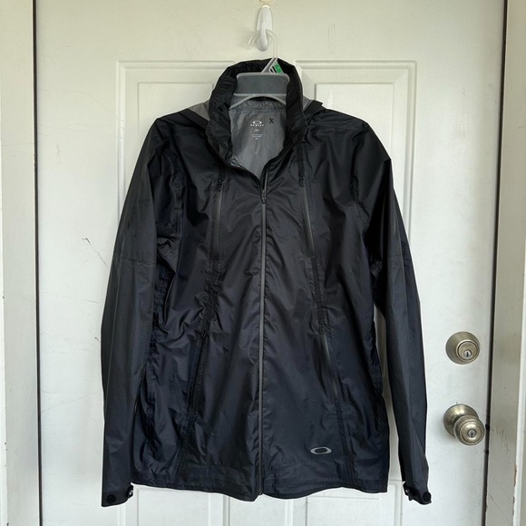 Oakley Radskin Shell Water Repellent Jacket size L - Picture 1 of 8